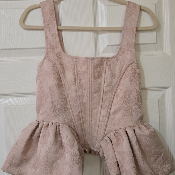 Anthropologie: Siempre Corset Side Peplum Top - Picture 4 of 7